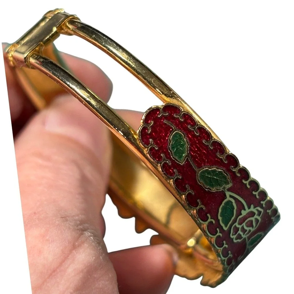 Vintage Cloisonne Enamel Rose Butterfly‎ Hinged Bangle Bracelet Gold Tone Red